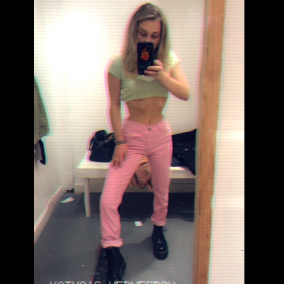 • Meet Your Posher, Katya • - Picture 6 of 6